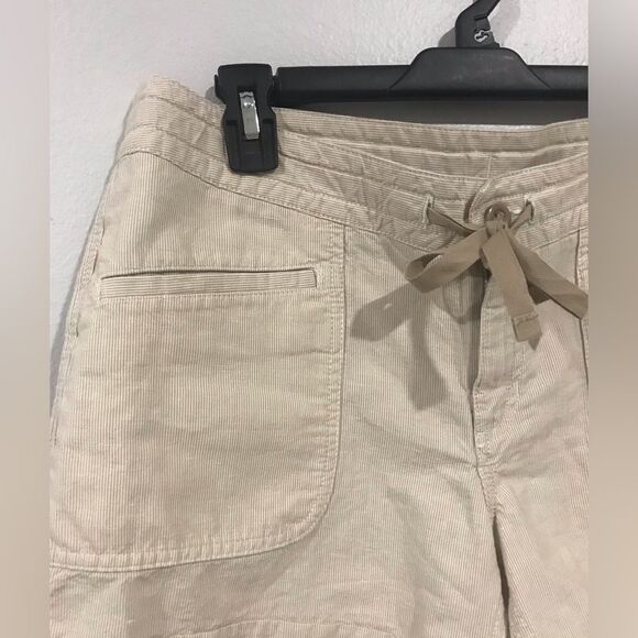 New With Tag The North Face Womens Shorts Front and Back Pockets Size 10 - Picture 3 of 9